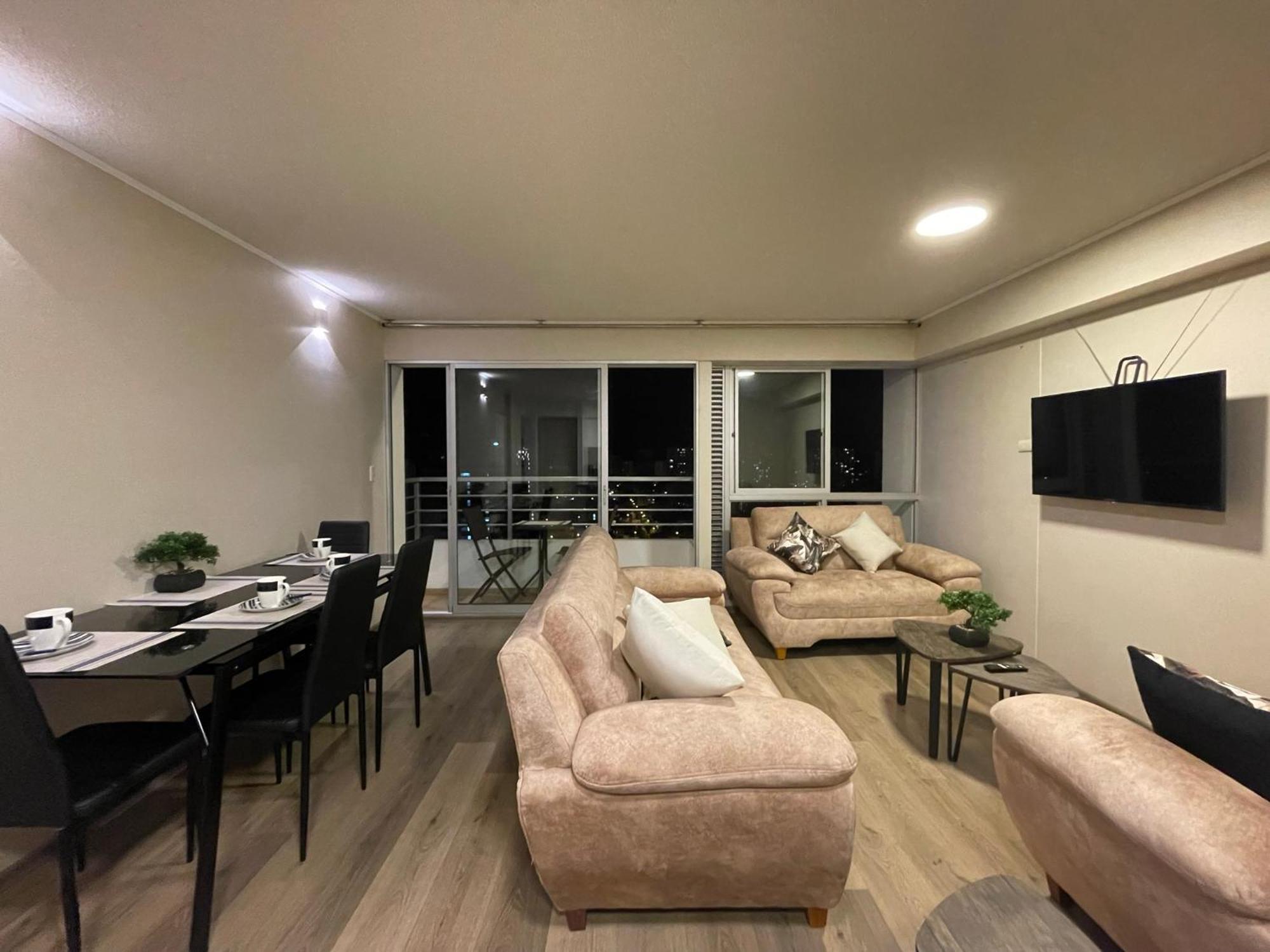 Privada Con Vista Al Mar De Barranco Lima